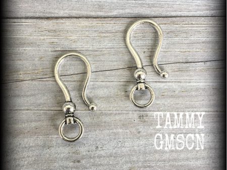 DIY hooks for 2 gauge tunnel earrings Supply